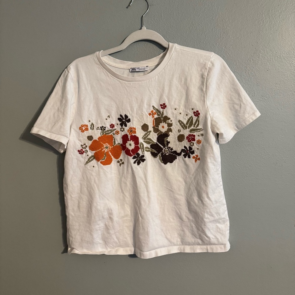 Zara Floral Embroidered Graphic T-Shirt
